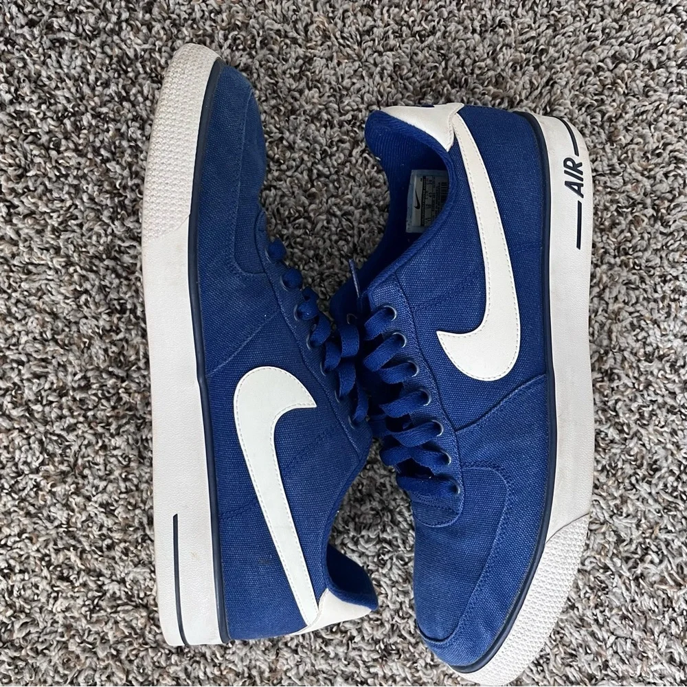 Nike used throwback